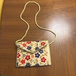 Floral Embroidered Cream Crossbody Bag